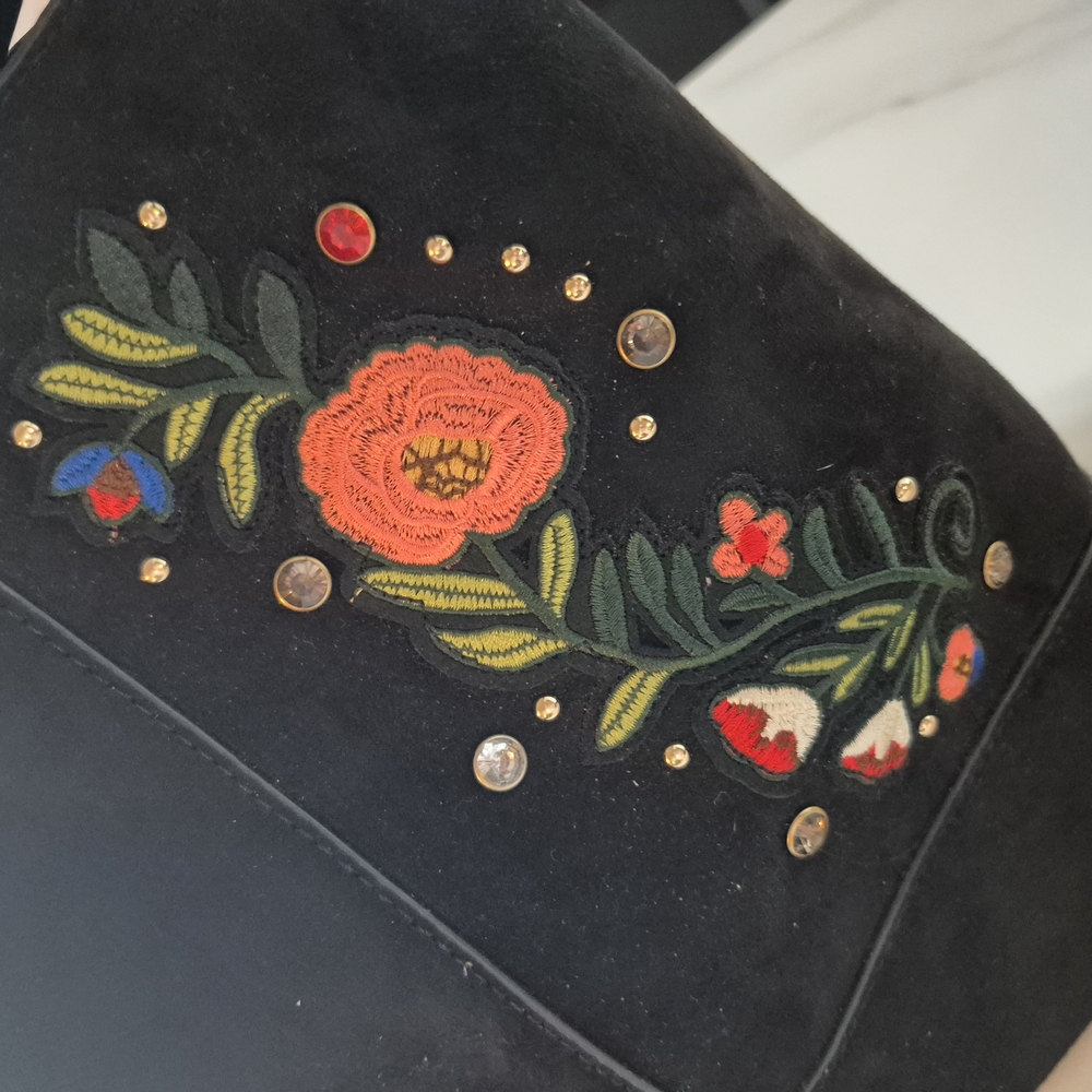 Embroidered Black Floral Women's Bag - Picture 3 of 5
